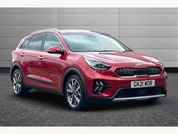 Red Used 2021 Kia Niro 4 SUV | £19,695 (Fair price)