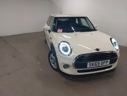 White Used 2019 Mini ONE Comfort Hatchback | £13,498 (A bit pricey)