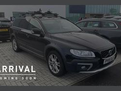 Black Used 2015 Volvo XC70 SE Lux Estate | £16,250 (Fair price)