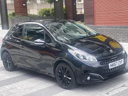 Black Used 2018 Peugeot 208 Hatchback | £4,990 (Super price)
