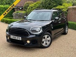 Black Used 2018 Mini Cooper Countryman SUV | £13,206 (A bit pricey)