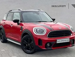 Red Used 2022 Mini Cooper Countryman Classic SUV | £23,990 (Fair price)
