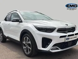 White Used 2021 Kia Stonic GT-Line SUV | £13,995 (Fair price)