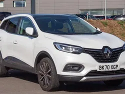 White Used 2019 Renault Kadjar Version S SUV | £12,499 (Fair price)