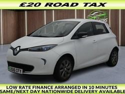 White Used 2016 Renault Zoe Dynamique Hatchback | £4,777 (Good price)
