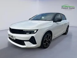 White Used 2022 Vauxhall Astra Ultimate Hatchback | £18,250 (A bit pricey)
