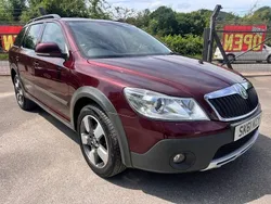 Red Used 2011 Skoda Octavia Estate | £3,595 (Fair price)