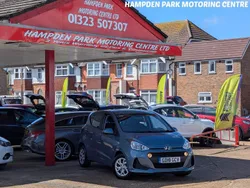 Aqua sparkling blue Used 2018 Hyundai i10 SE Hatchback | £10,199 (Fair price)