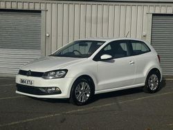 White Used 2014 VW Polo SE Hatchback | £5,600 (Fair price)