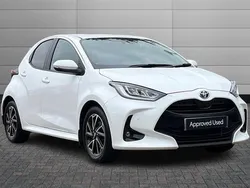 Pure white Used 2023 Toyota Yaris Hybrid Design Hatchback | £17,995 (Fair price)