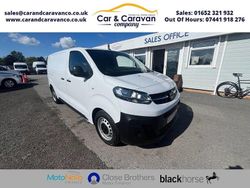 White Used 2023 Vauxhall Vivaro S Van | £10,750 (Good price)