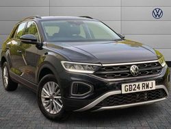 Black Used 2024 VW T-Roc Life SUV | £19,390 (Fair price)