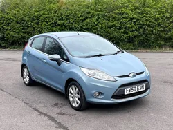 Blue Used 2009 Ford Fiesta Zetec Hatchback | £750 (Super price)
