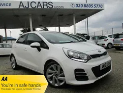 White Used 2015 Kia Rio 3 Hatchback | £7,700 (Fair price)