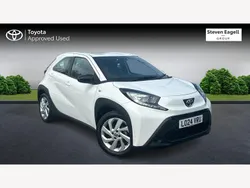 White Used 2024 Toyota Aygo PURE Hatchback | £15,015 (Fair price)