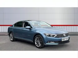 Blue Used 2017 VW Passat GT Sedan | £13,153 (Fair price)