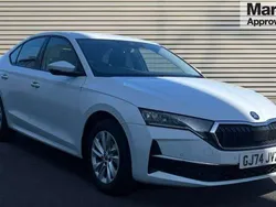 White Used 2024 Skoda Octavia SE Technology Hatchback | £20,990 (A bit pricey)