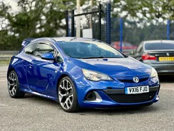Blue Used 2016 Vauxhall Astra Coupe | £9,995 (Good price)