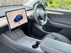 Blue Used 2023 Tesla Model Y Performance SUV | £33,699 (Fair price)