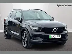Green Used 2021 Volvo XC40 R-Design SUV | £24,500