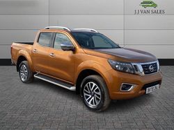 Yellow Used 2020 Nissan Navara Tekna Pickup | £14,495 (Fair price)