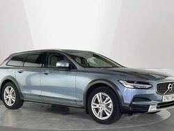 Used 2018 Volvo V90 CC Estate | £22,999 (Expensive)