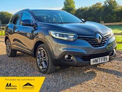 Grey Used 2017 Renault Kadjar Dynamique SUV | £4,499 (A bit pricey)