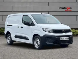White New 2024 Vauxhall Combo S MPV | £15,195 (Super price)