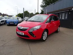 Red Used 2015 Vauxhall Zafira MPV | £4,995 (Good price)