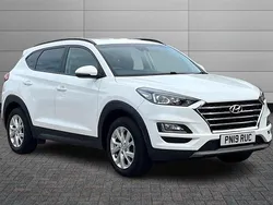 White Used 2019 Hyundai Tucson SE SUV | £10,340 (Good price)
