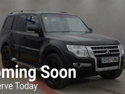Black Used 2017 Mitsubishi Shogun SUV | £15,999 (Fair price)