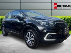Black Used 2018 Renault Captur Expression+ SUV | £8,995 (Fair price)
