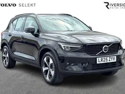 Onyx black Used 2025 Volvo XC40 Plus SUV | £35,902 (Fair price)