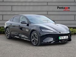 Polar white Used 2025 BYD Seal Sedan | £35,495 (Good price)