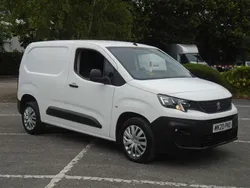 White Used 2020 Peugeot Partner MPV | £5,490 (Fair price)