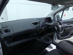 White Used 2022 Peugeot Partner Premium Van | £12,495 (Fair price)