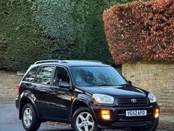 Black Used 2002 Toyota RAV4 Estate | £3,699 (Good price)
