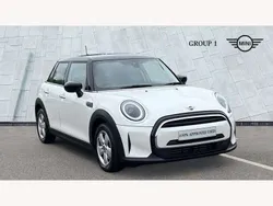 White Used 2023 Mini Cooper Classic Hatchback | £20,475 (Good price)
