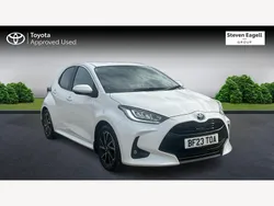 White Used 2023 Toyota Yaris Hybrid Design Hatchback | £16,563 (Good price)