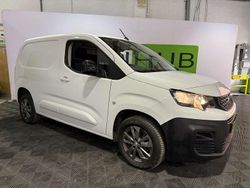 White Used 2022 Peugeot Partner Premium MPV | £16,194