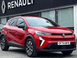 Red Used 2025 Renault Captur Evolution SUV | £20,785 (A bit pricey)