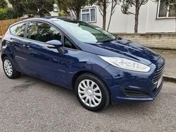 Blue Used 2015 Ford Fiesta Style Hatchback | £3,450 (Good price)