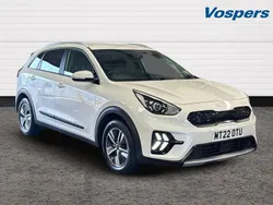 White Used 2022 Kia Niro 2 SUV | £17,400 (Good price)