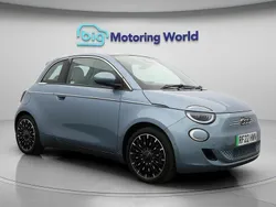 Blue Used 2022 Fiat 500e La Prima Hatchback | £14,400 (Good price)