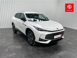 Solid white pearl Used 2025 MG HS Trophy SUV | £23,895