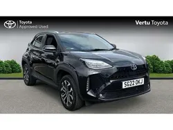 Black Used 2022 Toyota Yaris Cross Design SUV | £18,649 (Good price)