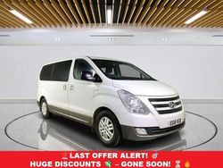 White Used 2016 Hyundai I800 SE MPV | £12,949 (Fair price)