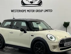 Used 2021 Mini Cooper Classic Hatchback | £8,875 (Good price)