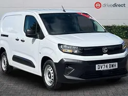 White New 2024 Vauxhall Combo S MPV | £15,250 (Good price)