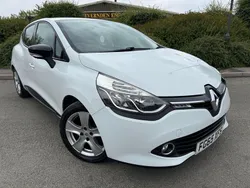 White Used 2015 Renault Clio IV Dynamique Hatchback | £5,295 (Fair price)